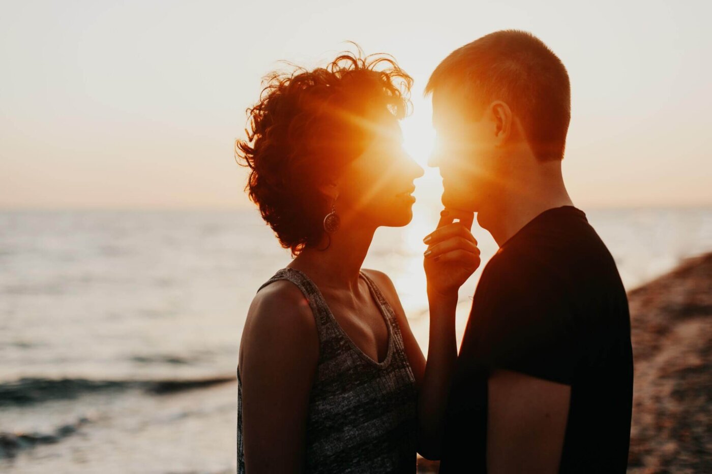 14 Budget-Friendly Valentine’s Day Date Ideas That Don’t Suck