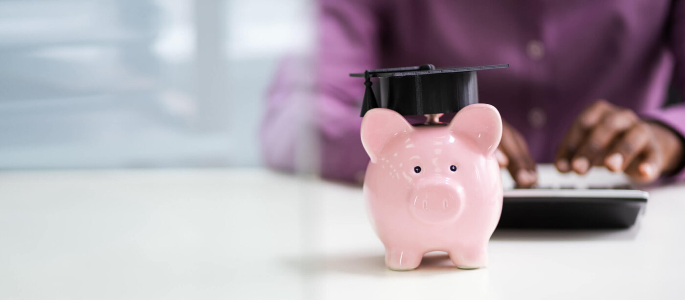4 Bloggers Reveal How They Paid Off $237,000 in Student Loans